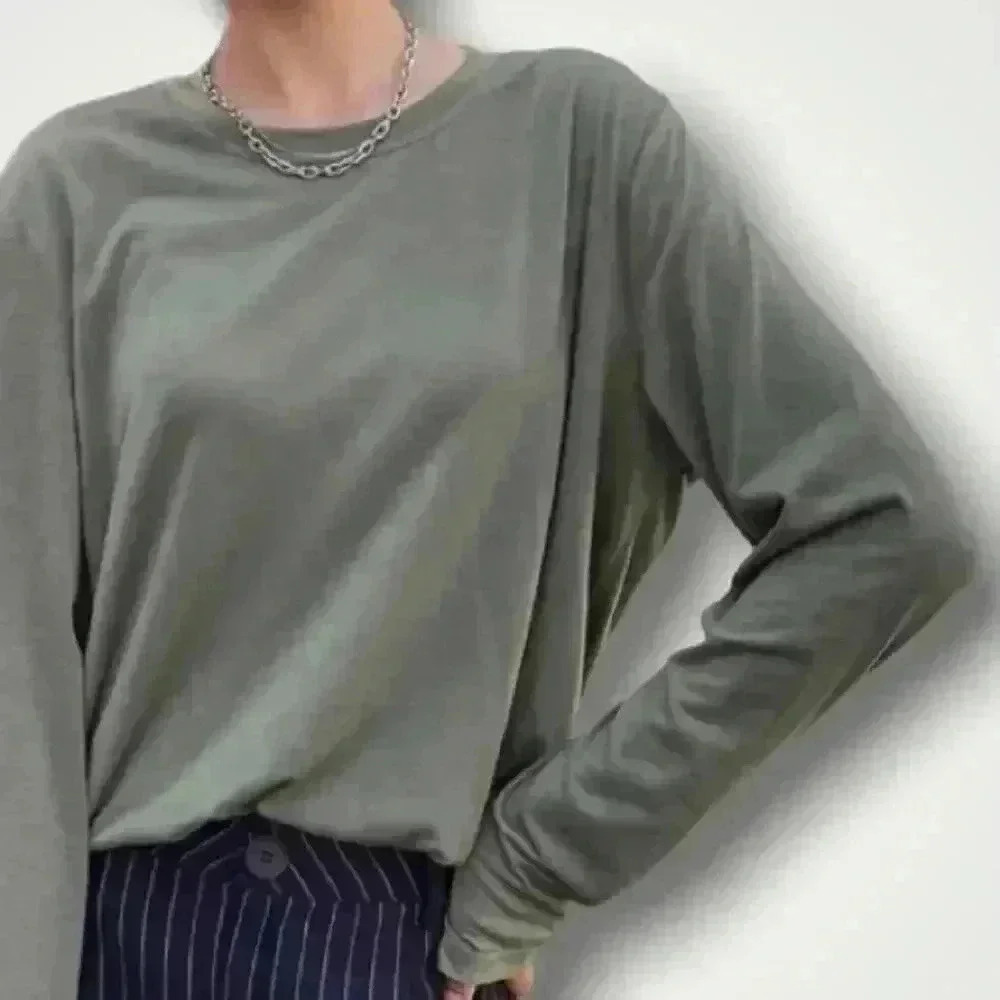 Solid Relaxed Round Neck Long Sleeve Tee - Picture 6 of 13